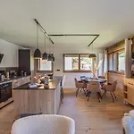 Chic Alpin De 100m² Avec Balcon Et Garage, Proche Centre - Fr-1-569-100 Apartment Megeve
