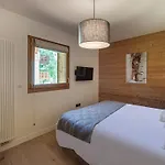 Chic Alpin De 100m² Avec Balcon Et Garage, Proche Centre - Fr-1-569-100 Apartmán