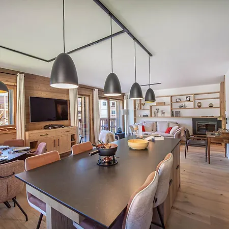 Appartement Chic Alpin De 100M² Avec Balcon Et Garage, Proche Centre Megeve - Fr-1-569-100 Megeve