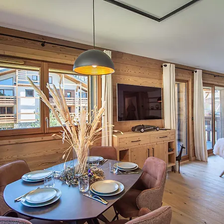 Apartment Chic Alpin De 100m² Avec Balcon Et Garage, Proche Centre - Fr-1-569-100