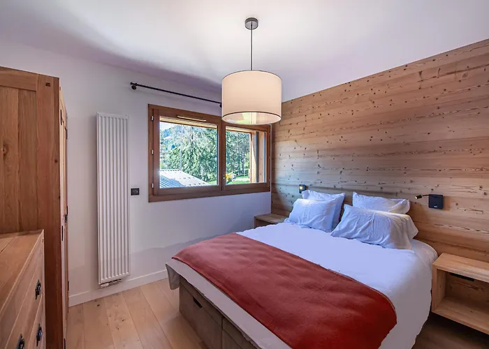 Chic Alpin De 100m² Avec Balcon Et Garage, Proche Centre - Fr-1-569-100 Apartment